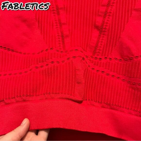 Preowned Fabletics Seamless Long Sleeve Crop Top – XS – Red - Picture 7 of 7
